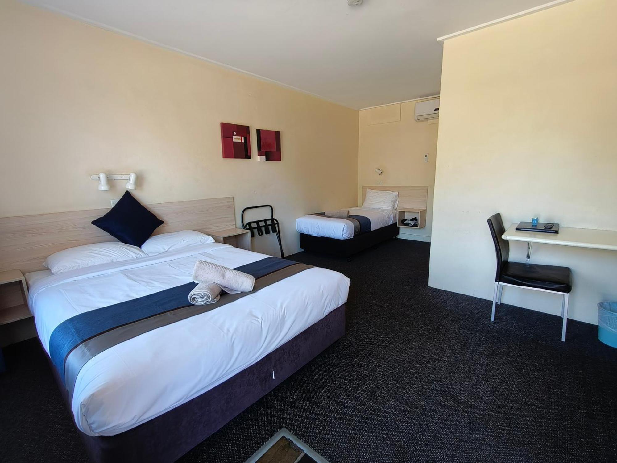 Red Chief Motel 3*